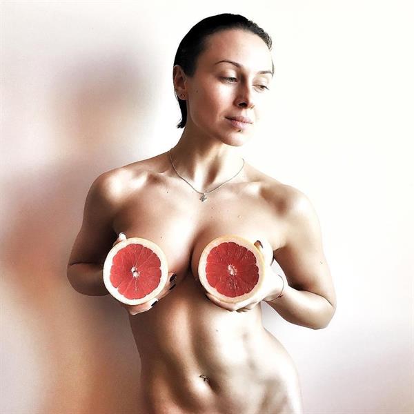 Nikita Anastasia Dascha