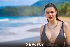 Lola Johnson castaway