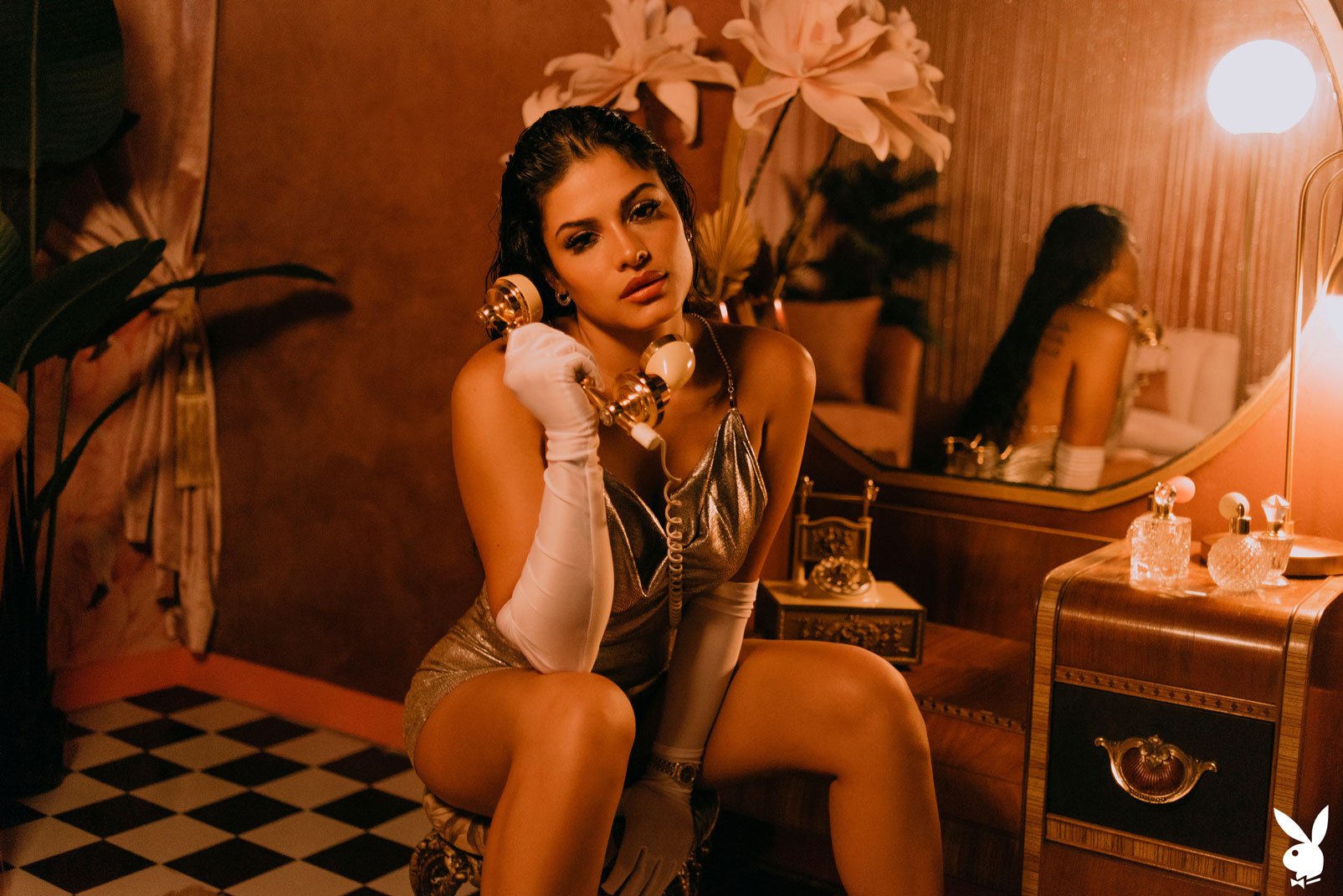 Yung Flower Round Ass Beauty