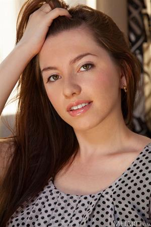 Bonni Pictures Red Hot Bonni Strips