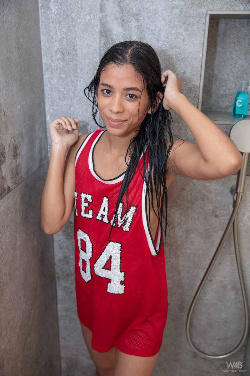 Karin Torres: Pure After Shower