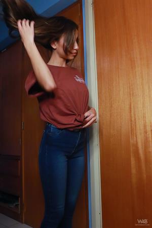 Camila Luna Nude Pictures Camila Luna: Shower And More