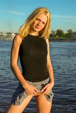 Petrina - Lake No Undies