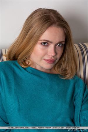 Sia Belle Nude Pictures Presenting Sia Belle