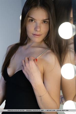 Princess Alice Nude Pictures Presenting Princess Alice