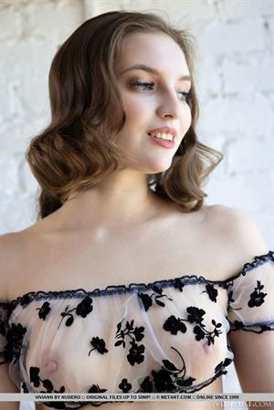 Viviann Nude Pictures Modern Loft