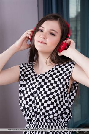 Karina Kandy Nude Pictures Tune Out