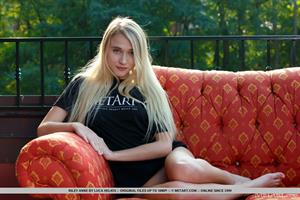 Riley Anne Nude Pictures Met Art