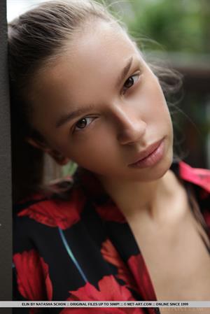 Elin Nude Pictures Island Beauty