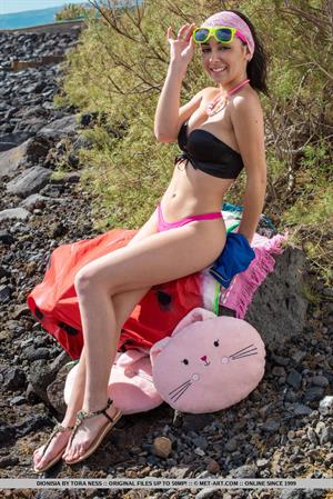 Dionisia Nude Pictures Summer Fun