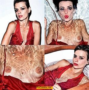 Claudia Pandolfi - breasts