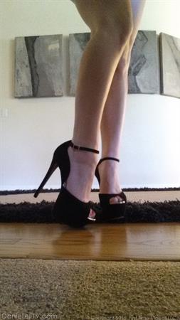 Skylar Nude Pictures Porn Shoot Fashion Show