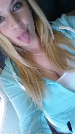 Lindsay-II Nude Pictures Fun Across The Country