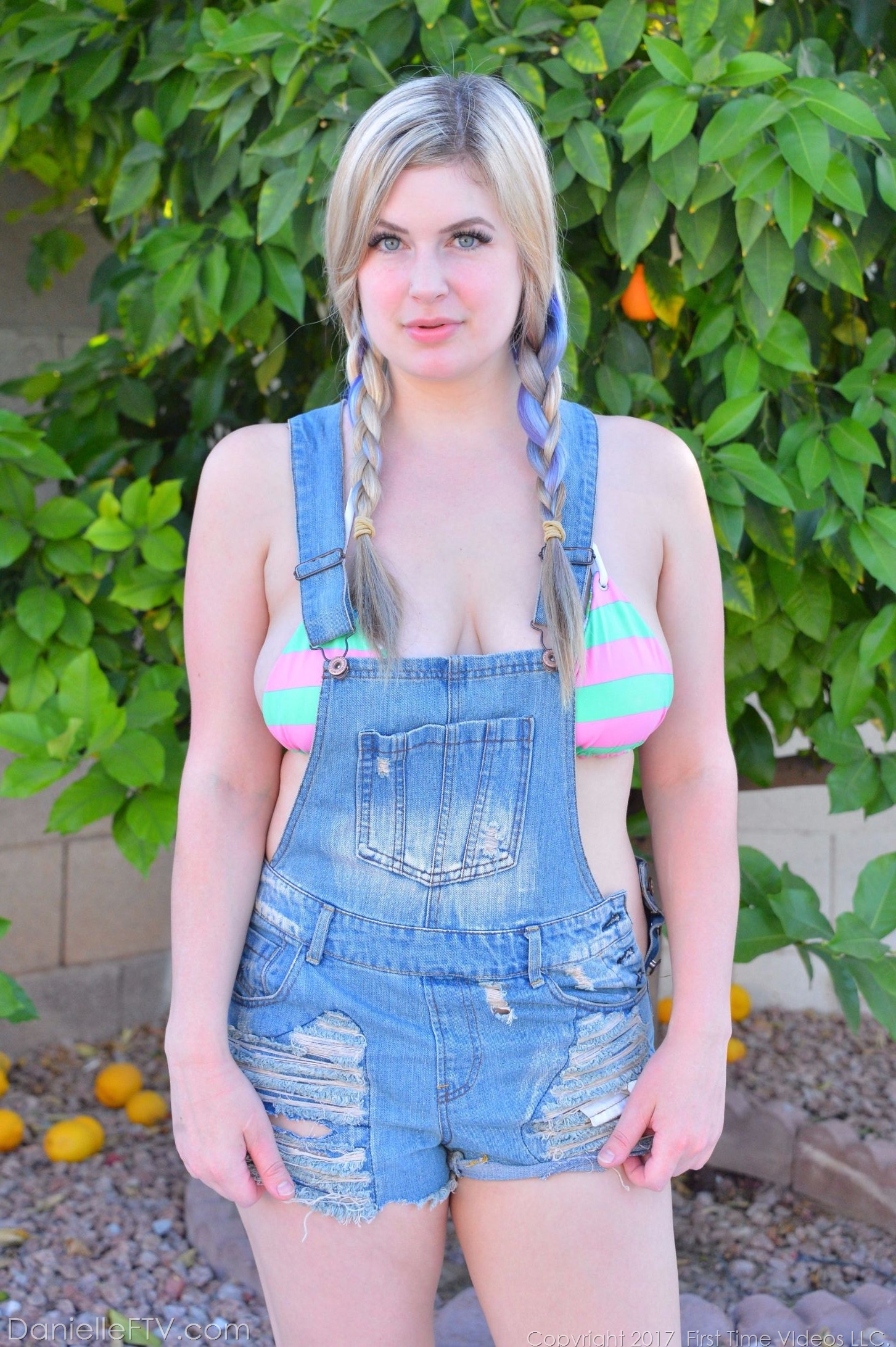 Cute Color Bodypainting