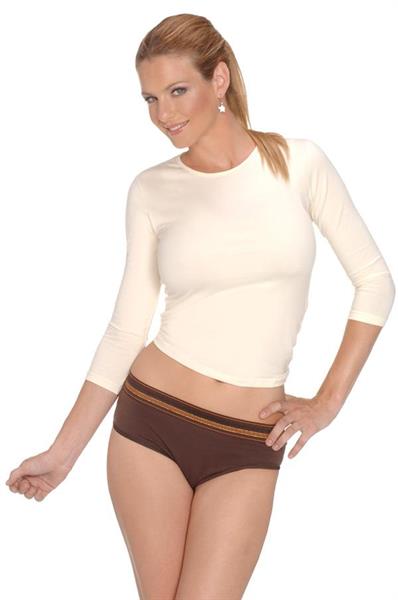 Geraldine Neuman in lingerie