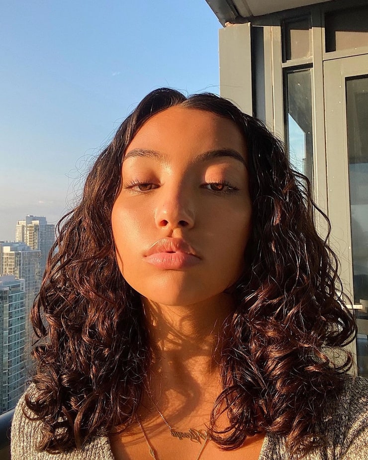 Alessya Farrugia Pictures Alessya Farrugia