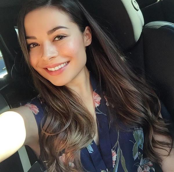 Miranda Cosgrove