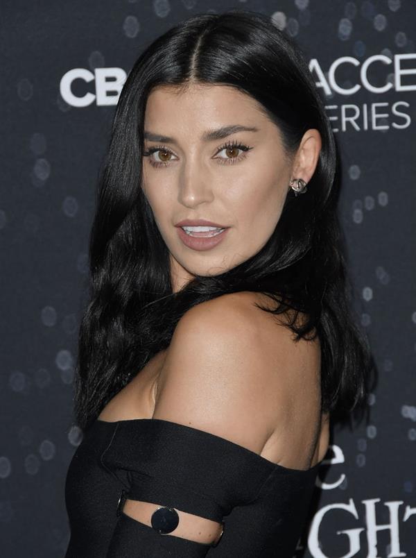 Nicole Williams English