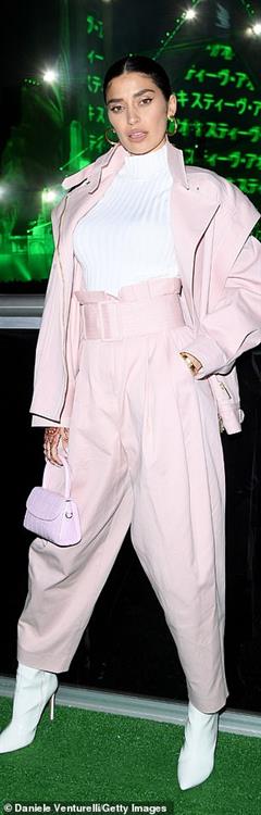 Nicole Williams English