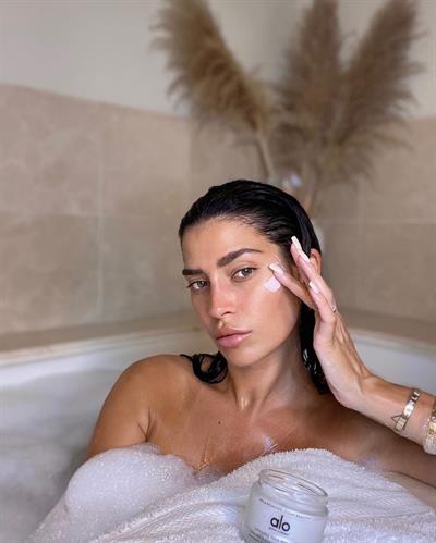 Nicole Williams English