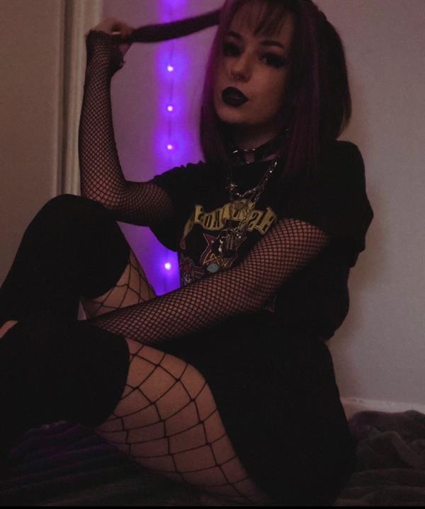 Goth girl 