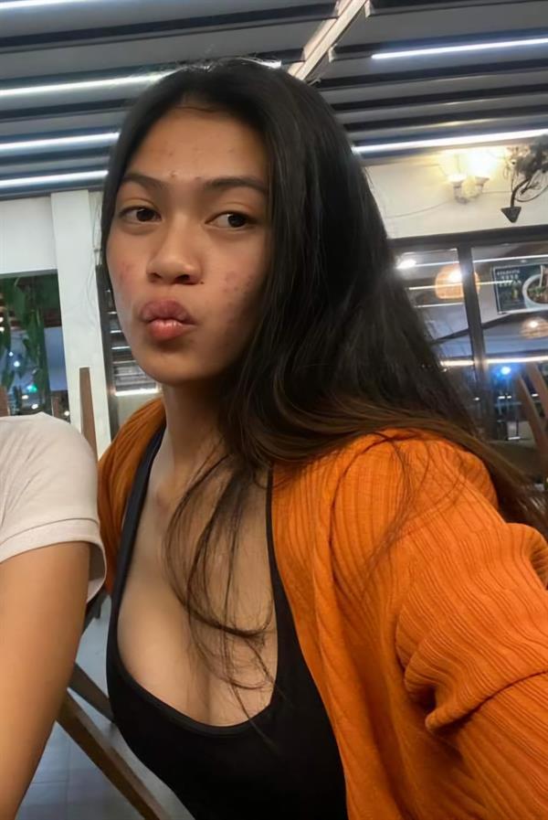 Ella Capuno - Davao City Porn Queen. You like it pure? I stand by my flaws. But look at my big tits. Use a perfect porn body for all your needs. I will bring you to heaven. Fuck my tits and let me suck your huge oversized cock. Shut me up, with your thick shaft... my mouth, with your thick shaft and let me swallow everything... 