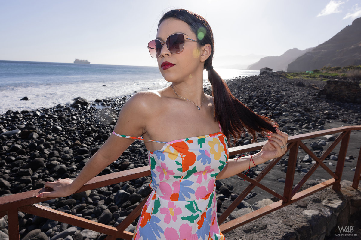 Sky Moon: Cute In The Sexy Dress