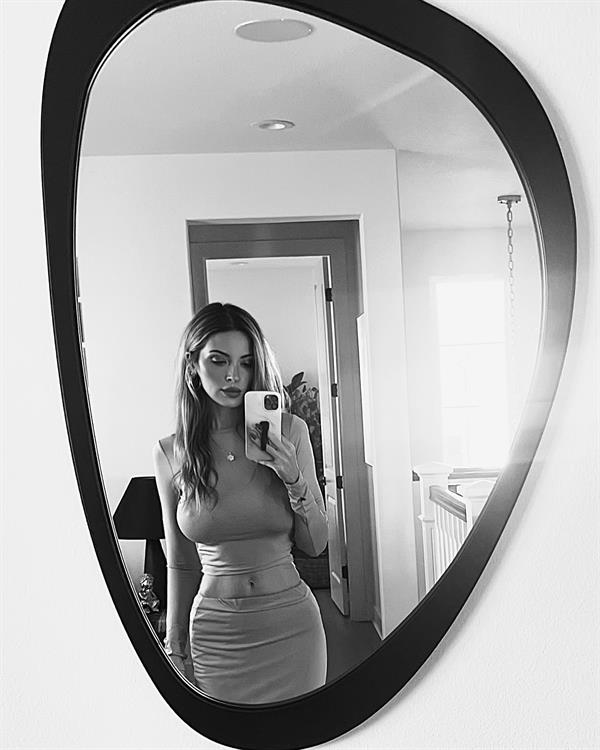 Ashley Schultz is an American model, singer, and social media influencer. She was formerly a member of all-girl trio Syd Youth.