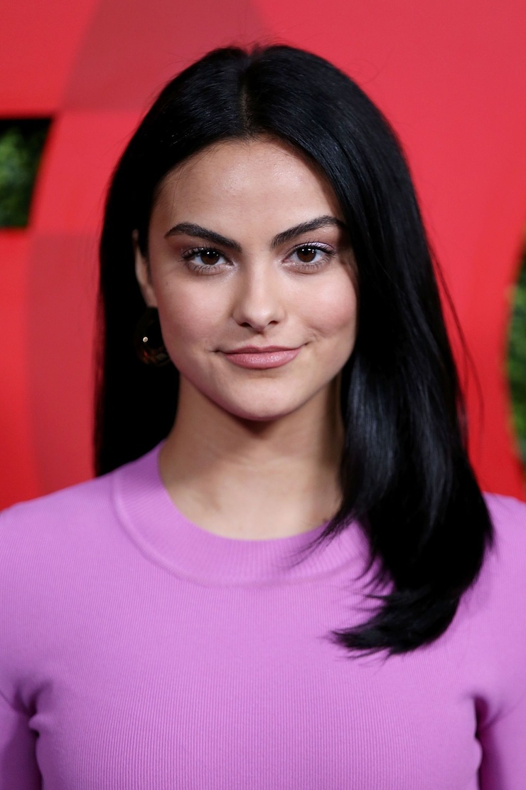 Camila Mendes