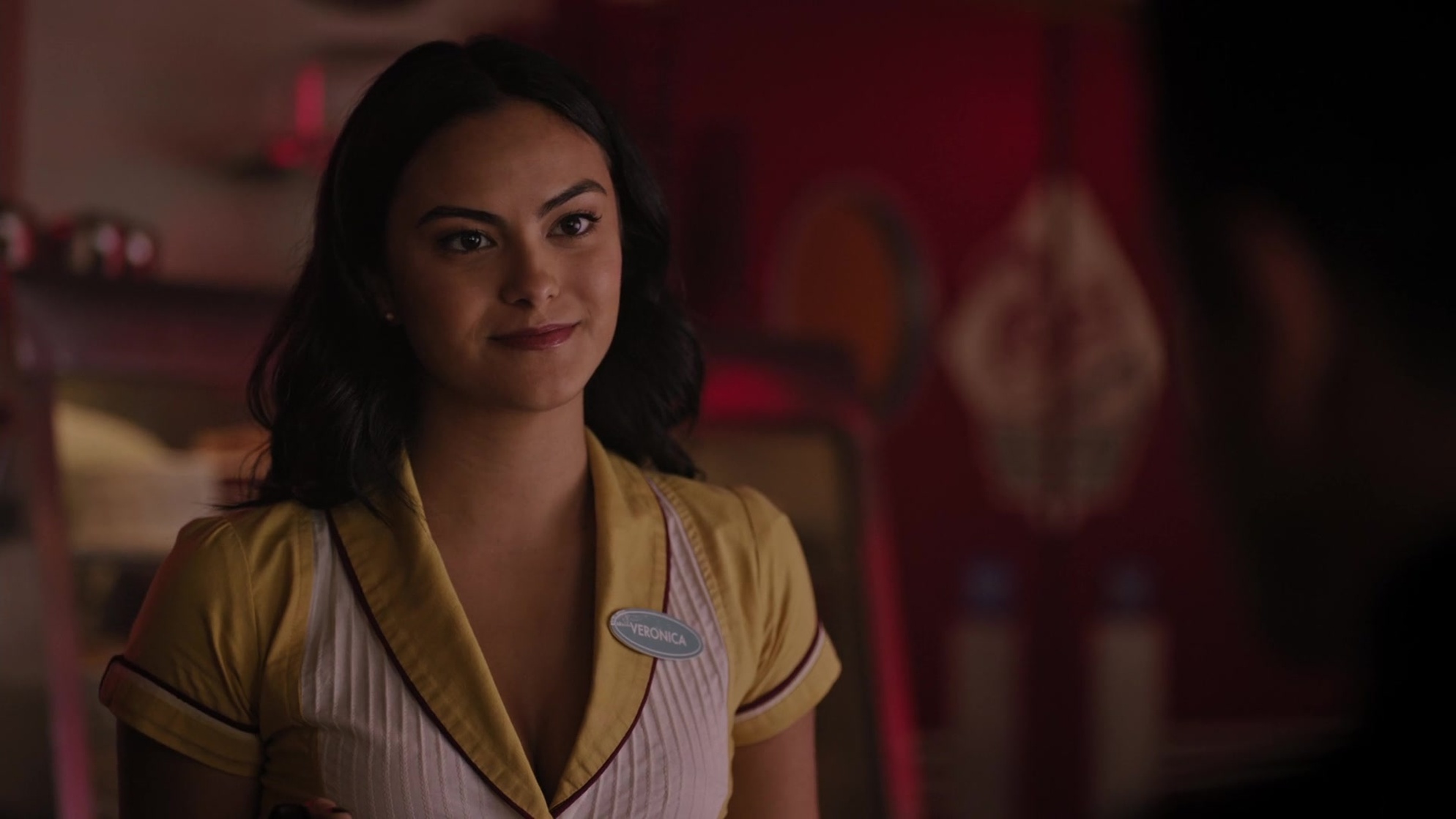 Camila Mendes