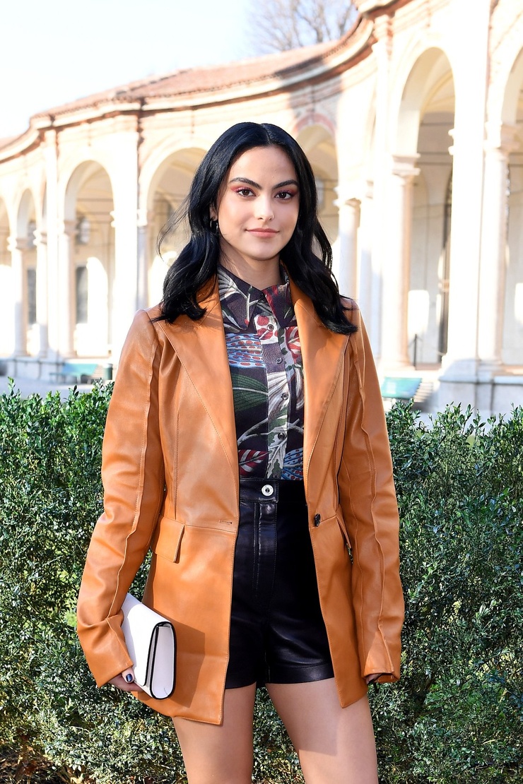 Camila Mendes