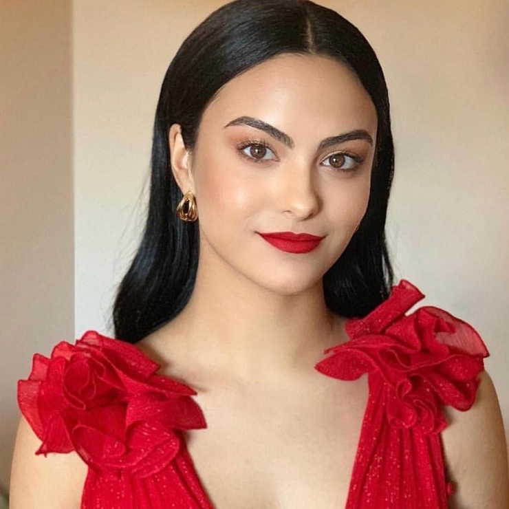 Camila Mendes
