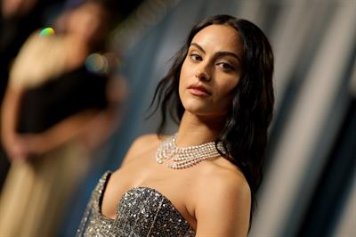Camila Mendes