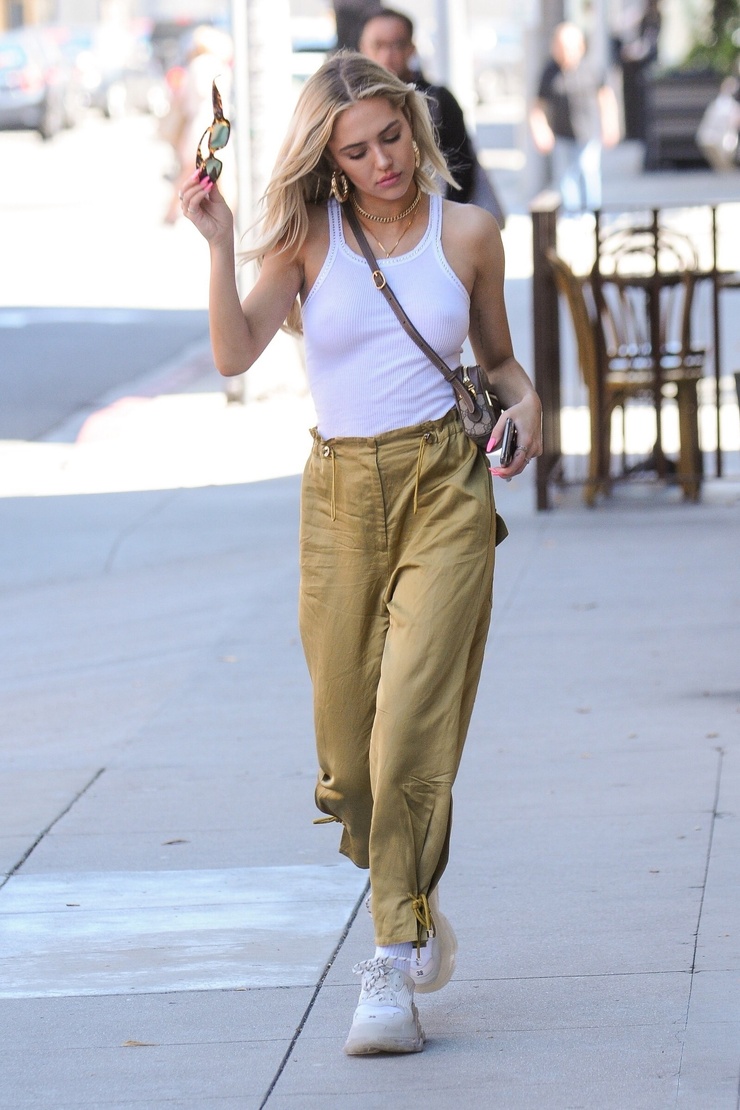 Delilah Belle Hamlin