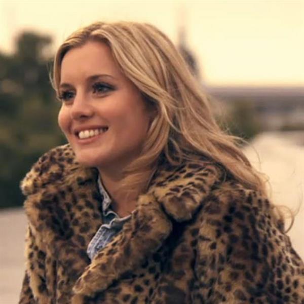 Caggie Dunlop