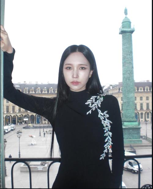 Mina (Mina Myoi)