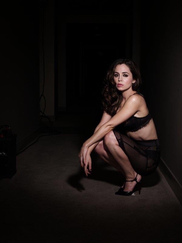 Eliza Dushku in lingerie