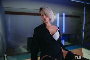 Adelyn Nude Pictures Day Off 1