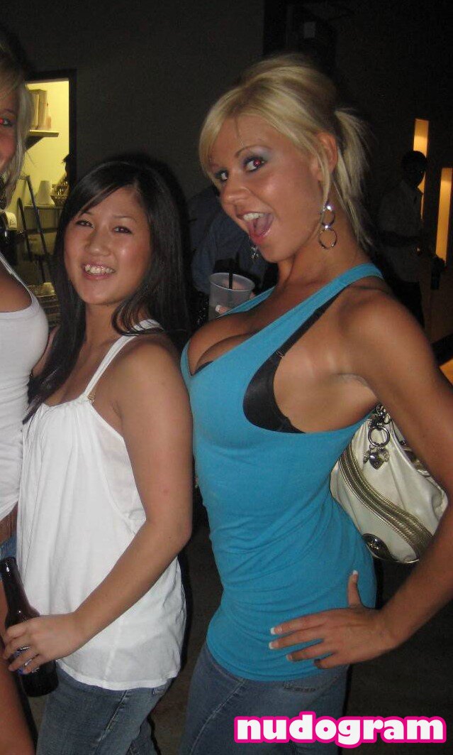 Amanda Lowry Mandi Nikolic