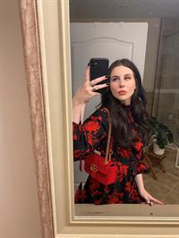 Grey Eyed Beauty taking a selfie