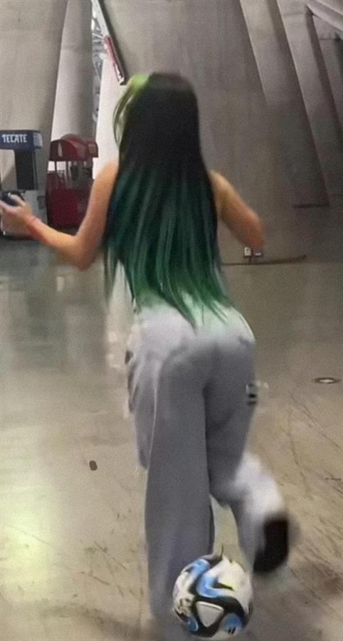 Dilara Schmidt - ass