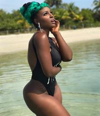 Amara La Negra