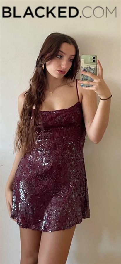 Susanna taking a selfie