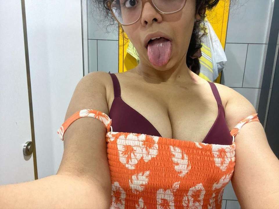 Just enjoying my beauty 