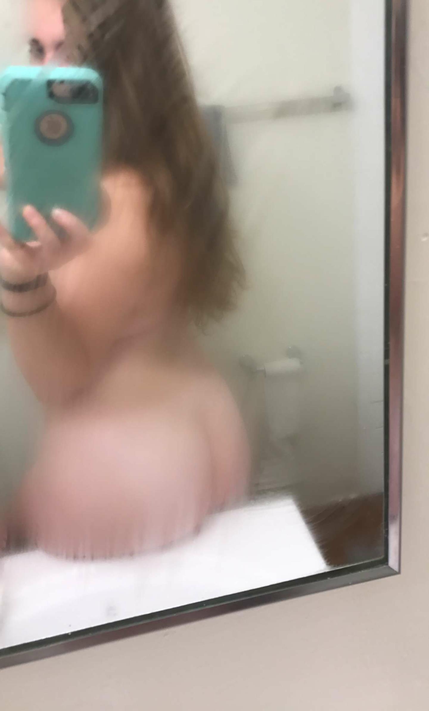 Anonymous taking a selfie and - ass