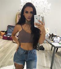 Carli Bybel taking a selfie