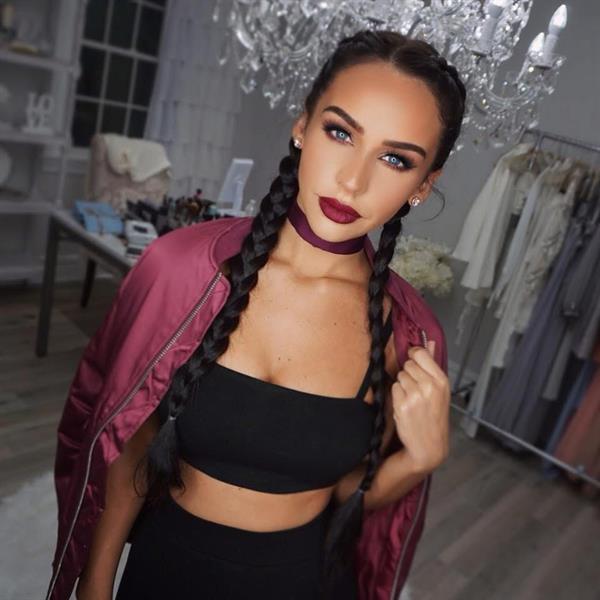 Carli Bybel