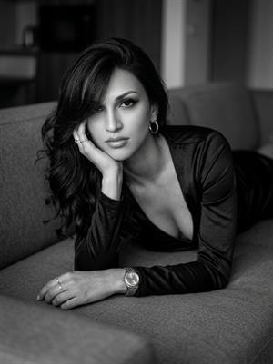It`s a awesome BW Indoor Shooting
