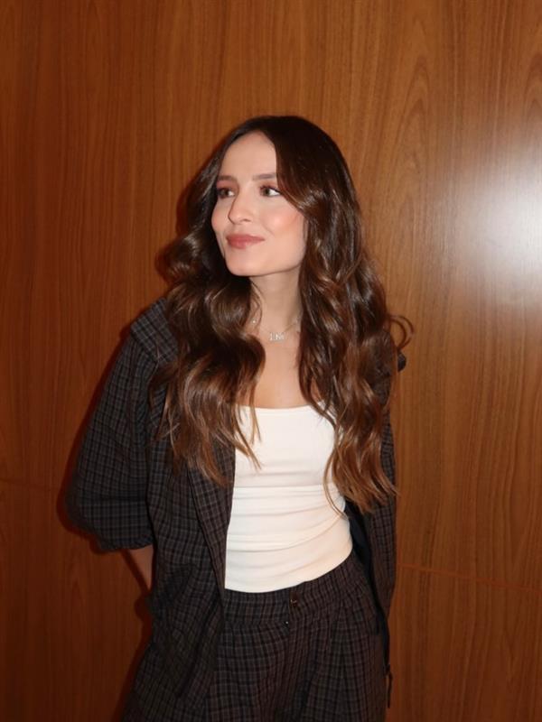 Larissa Manoela