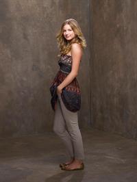 Emily VanCamp